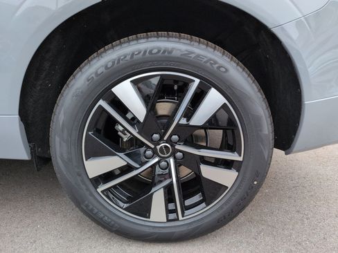 New 2026 Volvo XC60 B5 Core w/ Climate Package image 16