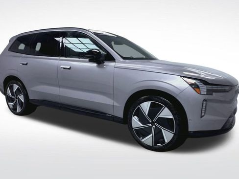 New 2026 Volvo EX90 Ultra AWD/4WD image 2