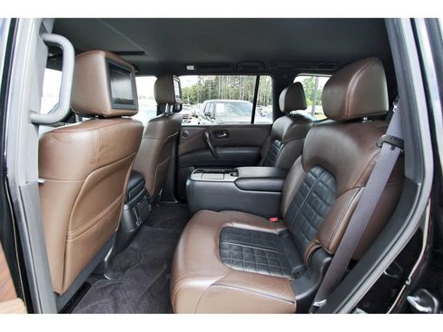 Used 2020 Nissan Armada Platinum w/ Platinum Reserve Package RWD image 10