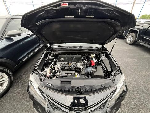 Used 2020 Toyota Camry SE FWD image 32
