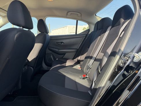 Used 2025 Nissan Sentra SV FWD image 27