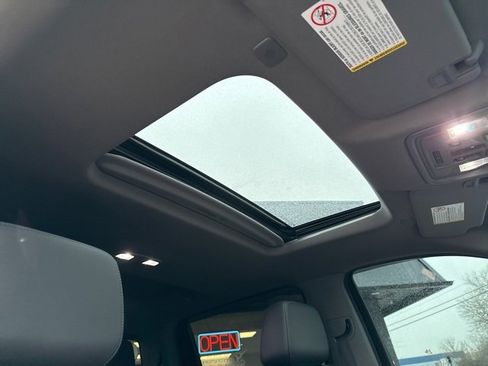 Used 2020 Chevrolet Silverado 3500 LTZ w/ LTZ Premium Package image 9