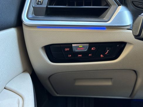 Used 2020 BMW 330i Sedan w/ Convenience Package image 36