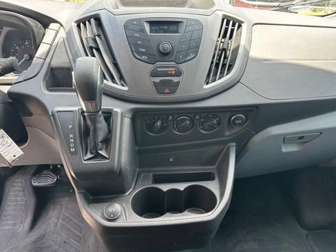 Certified 2019 Ford Transit 250 130 Low Roof w/ Exterior Upgrade Package RWD image 13
