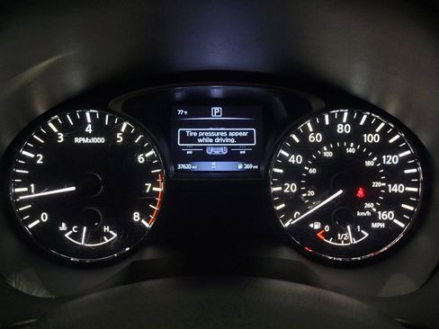 Used 2018 Nissan Altima 2.5 SR FWD image 23