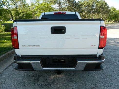 Used 2021 Chevrolet Colorado W/T w/ WT Convenience Package AWD/4WD image 9