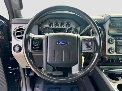 Used 2016 Ford F250 Lariat w/ Lariat Ultimate Package image 13