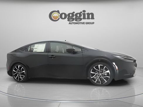 New 2026 Toyota Prius Plug-In Hybrid image 24