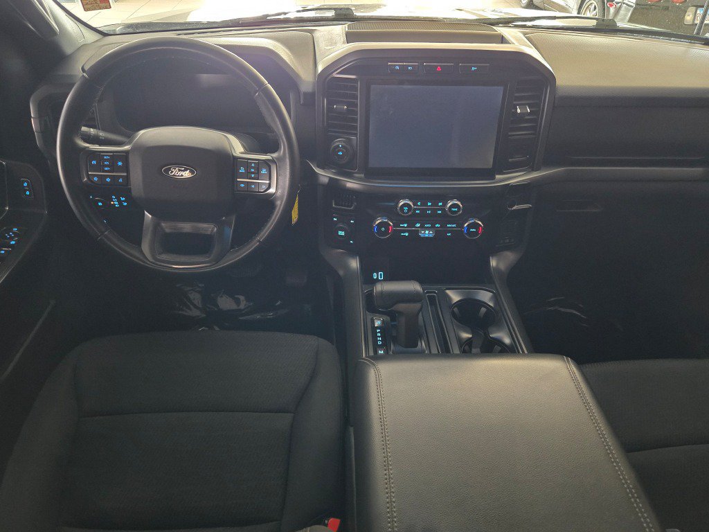 Used 2024 Ford F150 XLT w/ XLT Black Appearance Package AWD/4WD image 17