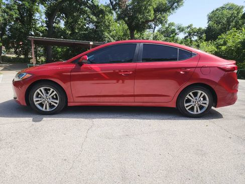 Used 2017 Hyundai Elantra SE FWD image 4