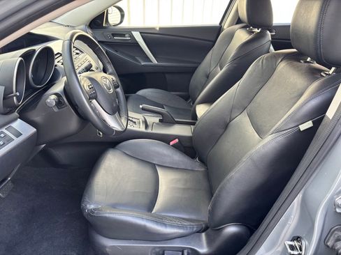 Used 2012 MAZDA MAZDA3 i Grand Touring w/ Tech Pkg image 16