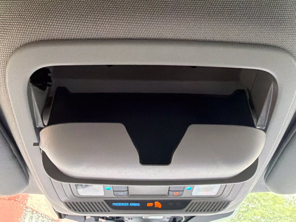 Used 2023 Ford Explorer Limited AWD/4WD image 39