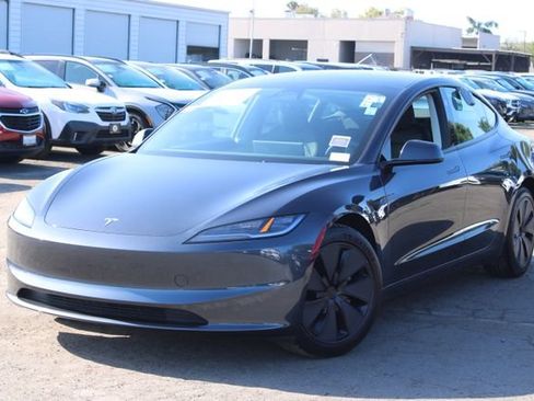 Used 2025 Tesla Model 3 Long Range RWD image 7