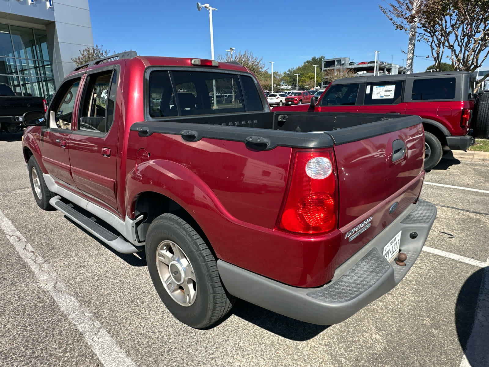 Used 2003 Ford Explorer Sport Trac XLT RWD image 4