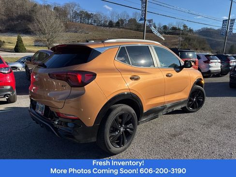 Used 2024 Buick Encore GX Sport Touring image 4