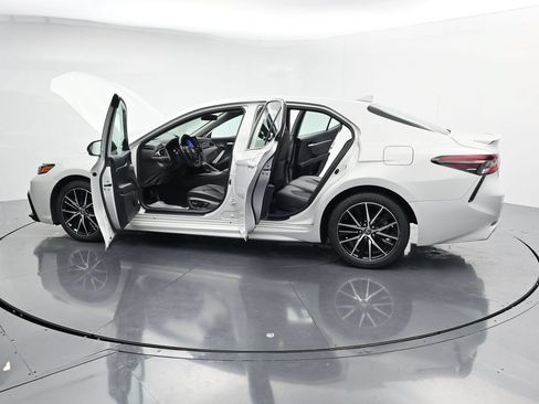 Used 2023 Toyota Camry SE FWD image 42