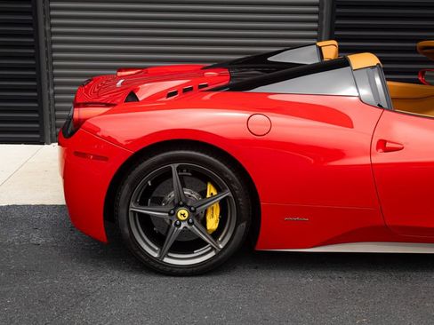 Used 2015 Ferrari 458 Spider RWD image 59