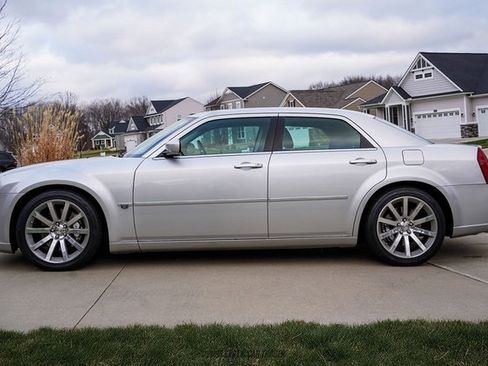 Used 2006 Chrysler 300 SRT8 w/ SRT Option Group II image 3