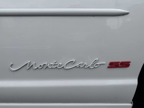 Used 2000 Chevrolet Monte Carlo SS w/ Preferred Equipment Group FWD image 5