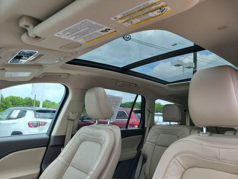 Used 2022 Lincoln Aviator Reserve w/ Equipment Group 201A AWD/4WD image 34