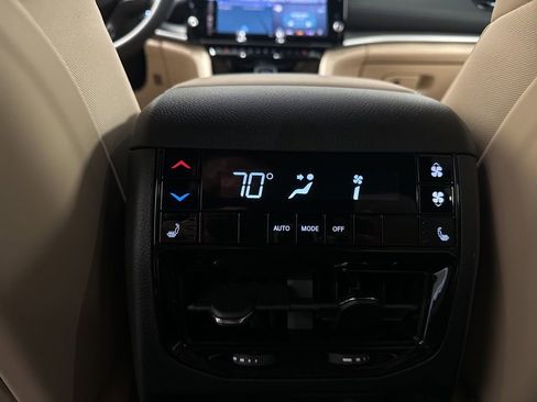 New 2026 Jeep Grand Cherokee L Limited image 25