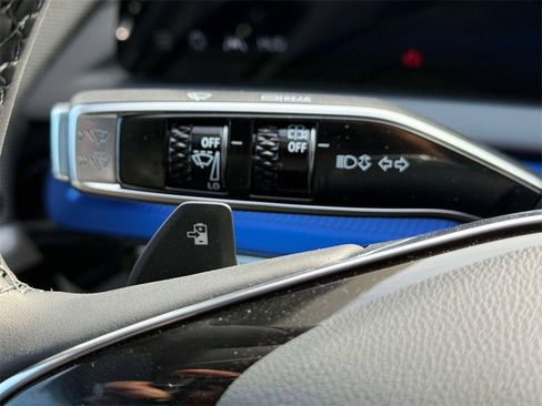 New 2026 Cadillac Optiq Luxury 2 image 19