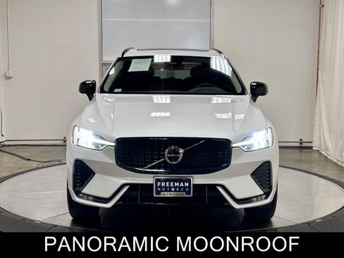 Used 2023 Volvo XC60 B5 Plus AWD/4WD image 3