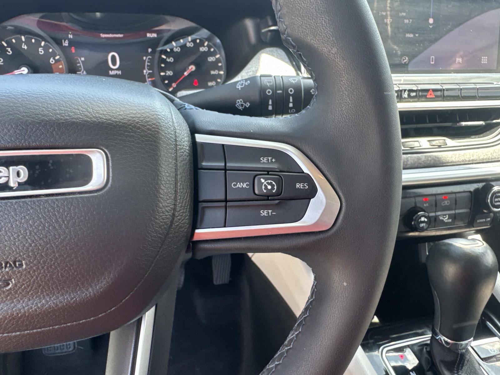Used 2022 Jeep Compass Latitude AWD/4WD image 23