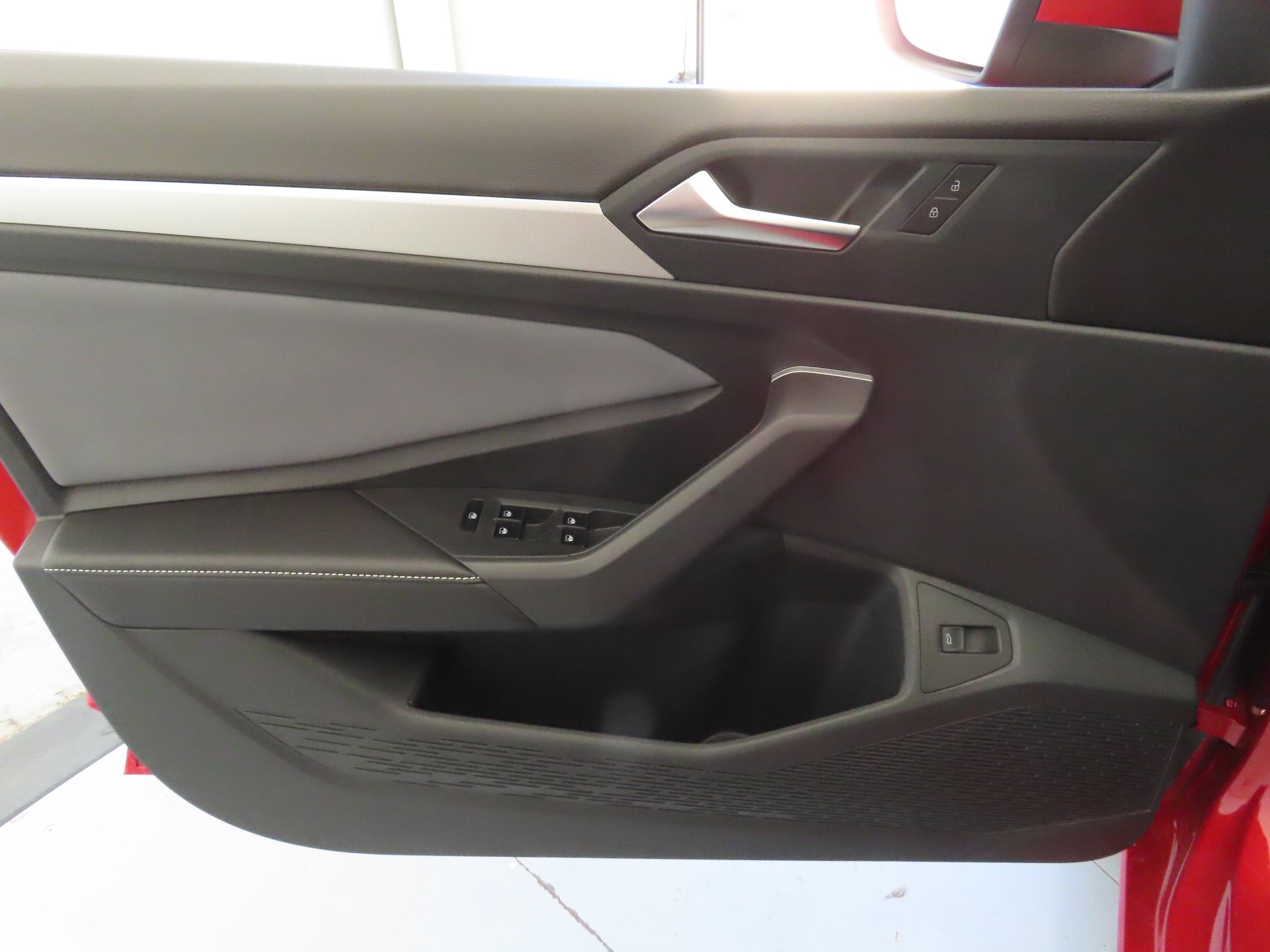 Used 2026 Volkswagen Jetta SE FWD image 10