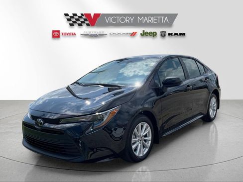 Used 2026 Toyota Corolla LE w/ LE Premium Package FWD image 1