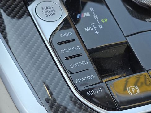 Used 2021 BMW X5 M50i image 15