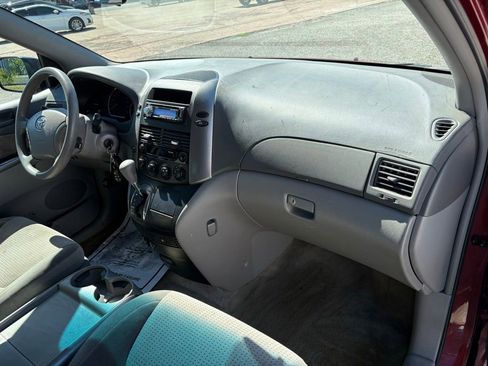 Used 2008 Toyota Sienna LE FWD image 16