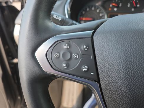 Used 2023 Chevrolet Traverse LT AWD/4WD image 16