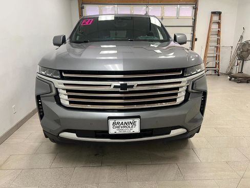 Used 2021 Chevrolet Tahoe High Country w/ Premium Package AWD/4WD image 15