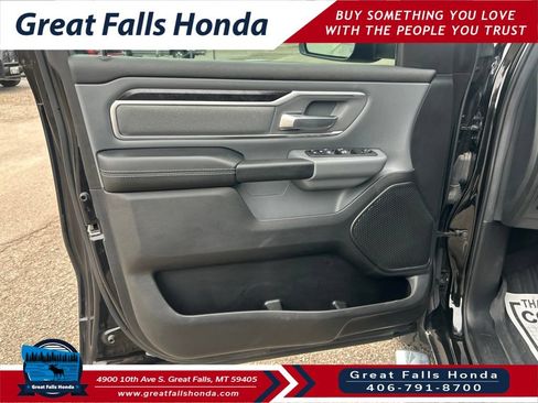 Used 2022 RAM 1500 Big Horn AWD/4WD image 10