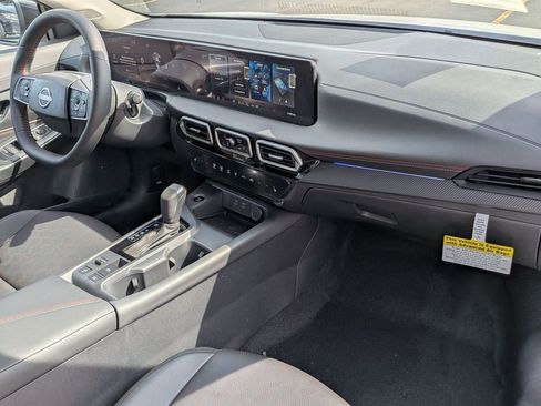 New 2026 Nissan Sentra SR FWD image 26