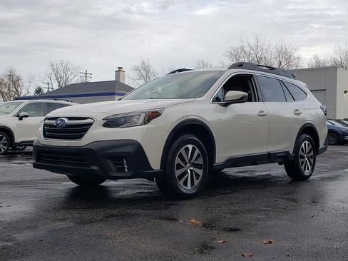 Certified 2022 Subaru Outback Premium image 8