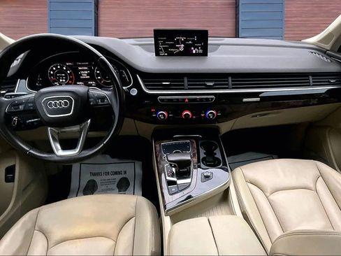 Used 2017 Audi Q7 3.0T Premium Plus image 16