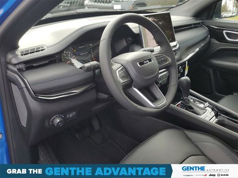 Used 2026 Jeep Compass Limited image 8