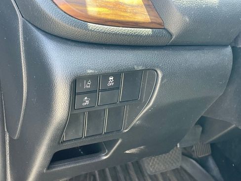 Used 2019 Honda CR-V EX image 9