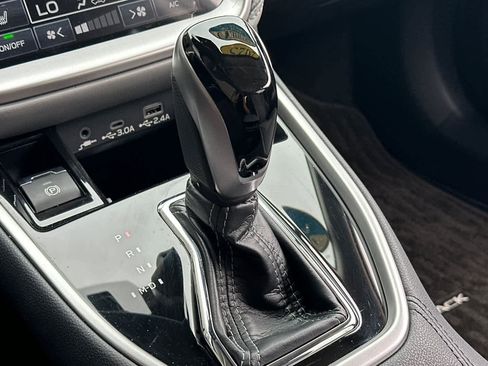 Certified 2025 Subaru Outback Premium image 20