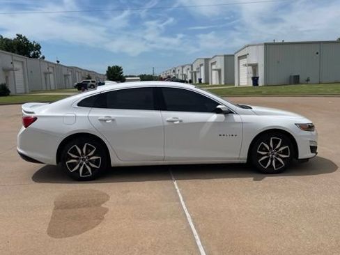Used 2022 Chevrolet Malibu RS FWD image 5