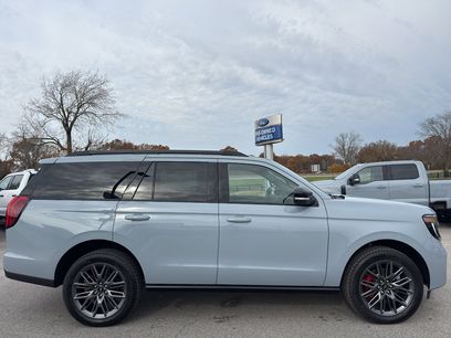 New 2025 Ford Expedition Platinum w/ Stealth Performance Package