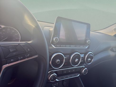 Used 2023 Nissan Sentra SV image 16