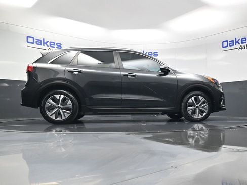 Used 2021 Kia Niro EX Premium image 45