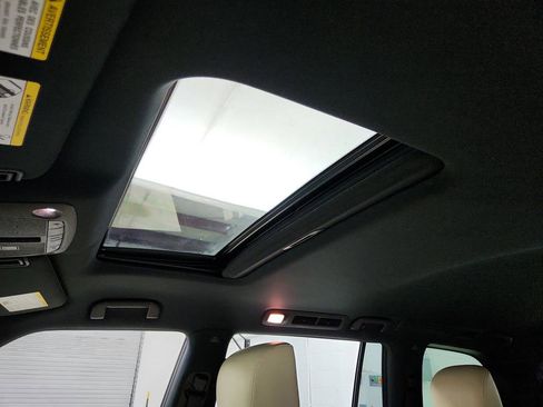 Used 2021 INFINITI QX80 Sensory w/ All-Season Package image 15