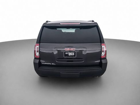 Used 2018 GMC Yukon XL SLT w/ Premium Edition AWD/4WD image 6