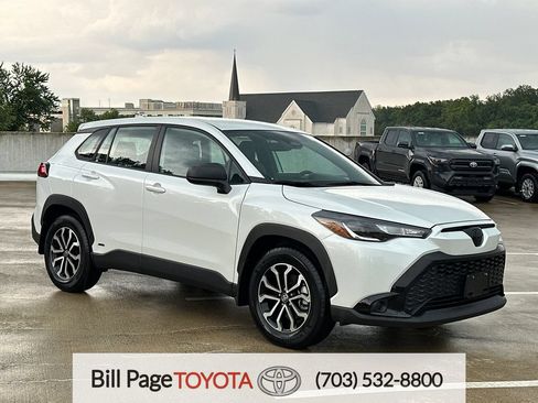 Used 2023 Toyota Corolla Cross AWD Hybrid image 1
