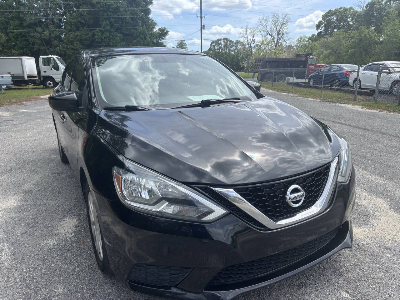 Used 2017 Nissan Sentra SV w/ Style Package FWD image 1