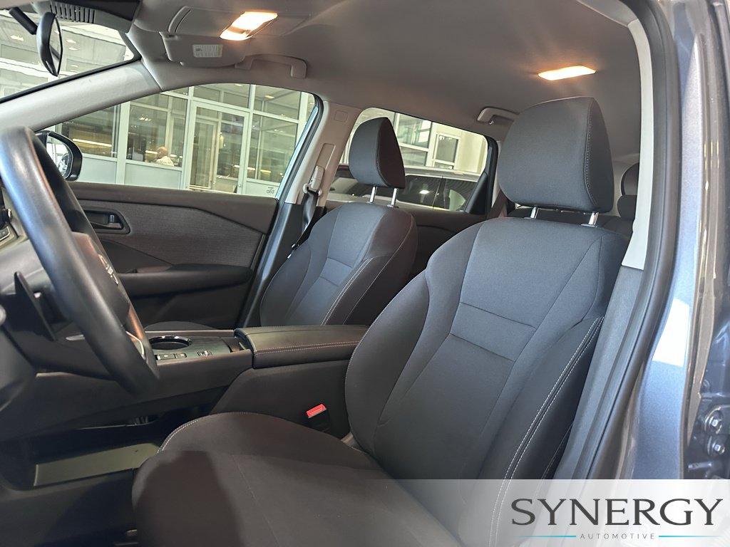 Used 2023 Nissan Rogue S FWD image 20